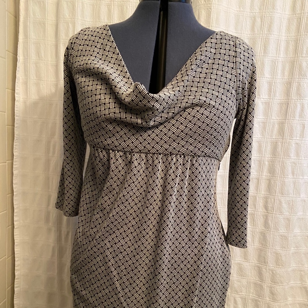 Black and white empire waist dress 3/4 sleeve